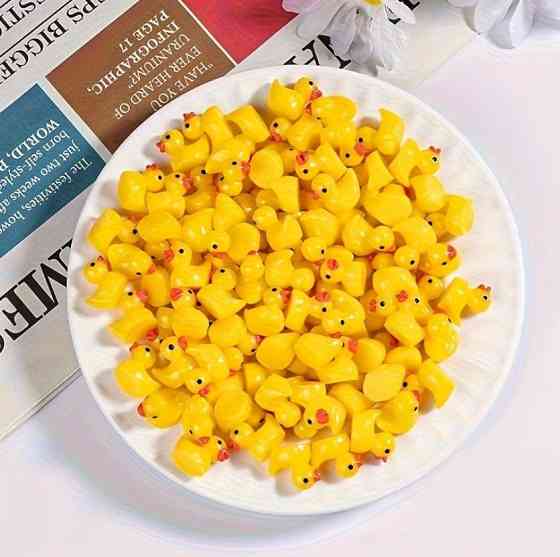 Набор мини фигурок утят 50 шт, декоративные утки для творчества и декора Киев