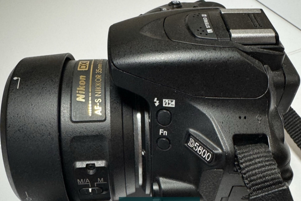 Фотоапарат Nikon D5600 Киев - изображение 2