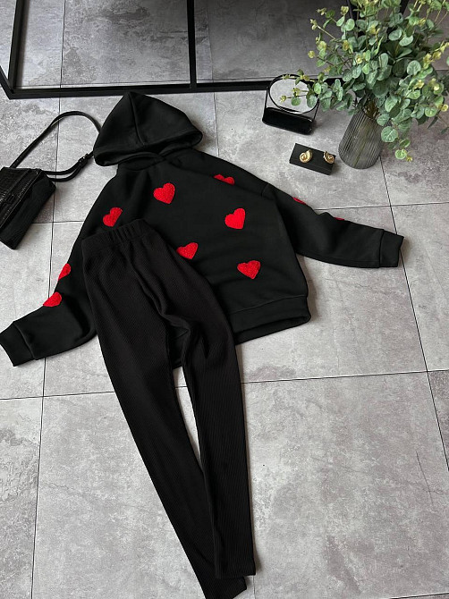 Женский теплый прогулочный костюм двойка с сердечками трехнить на флисе + ангора рубчик Черный, 50/52 Одесса - изображение 1