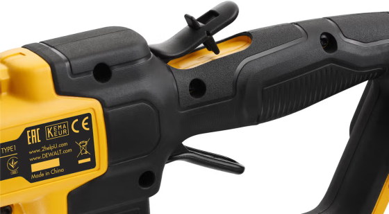 Професійний кущоріз акумуляторний щітковий зі штангою DeWALT DCMPH566N (без акума і зп) Київ