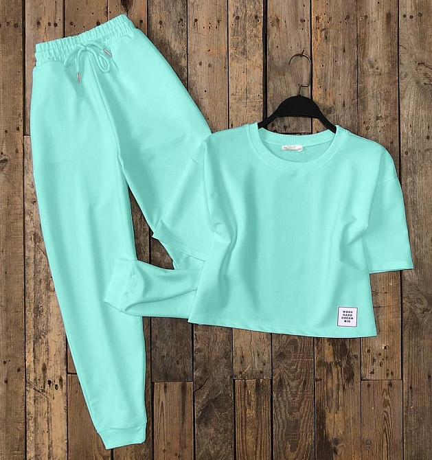Жіночий прогулянковий костюм-двійка: укорочена футболка + джогери двонитка М'ятний, 46/48 Одеса - фото 1