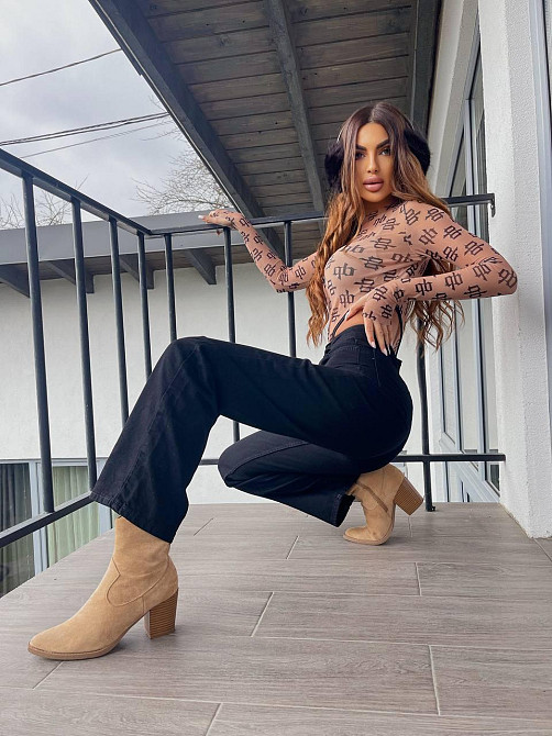 Женские голубые джинсы трубы-палаццо коттон 100% Черный, 34 Одесса - изображение 3