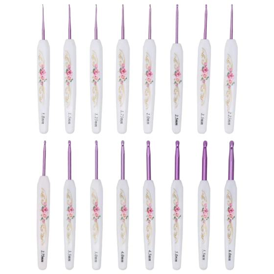 Набор крючков для вязания в косметичке, 16 штук белых крючков, размер 1.0/6.0 мм Каменец-Подольский