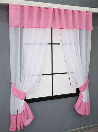 Кухонный комплект VR-Textil № 085к шторки с ламбрекеном белый с розовым 280х170 см (52-0729) Киев