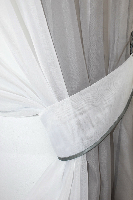 Кухонные шторы VR-Textil № 090к с ламбрекеном и подвязками серый с белым 280х170 см (50-310) Киев - изображение 3