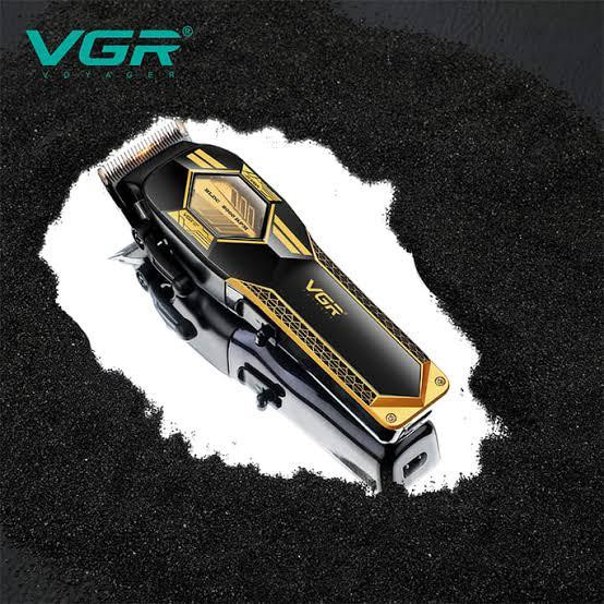 Професійна машинка для стрижки VGR V-119 Green: BLDC-мотор 8000 об/хв, кераміка + DLC, 2500 мА·год та USB-C база Одеса - фото 7