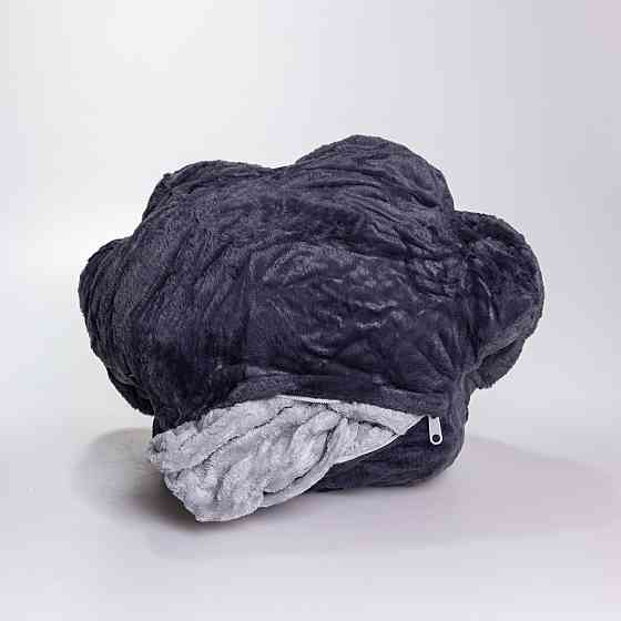 Плюшева подушка з пледом і муфтами Лапка 3 в 1 Київ