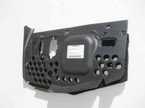 Mercedes-Benz  A1646800217 Кришка під панеллю приладів простір ніг пасажира ML W164 GL X164 Одесса