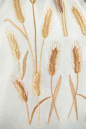 Вышиванка для девочек льняная с длинным рукавом,  молочная Киев