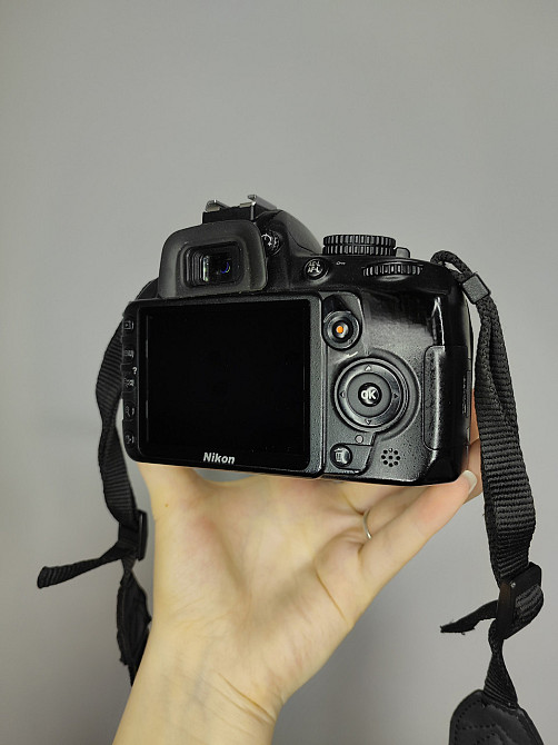 Дзеркальний фотоапарат Nikon D3100 + kit об'єктив 18-55 мм Клевань - фото 4
