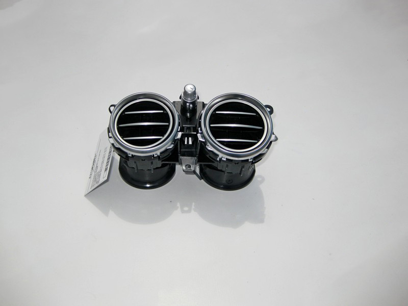 Mercedes-Benz  A2138307800 Вентиляційний дефлектор панелі приладів - торпеди центральний правий E-Class W213 Одесса - изображение 1