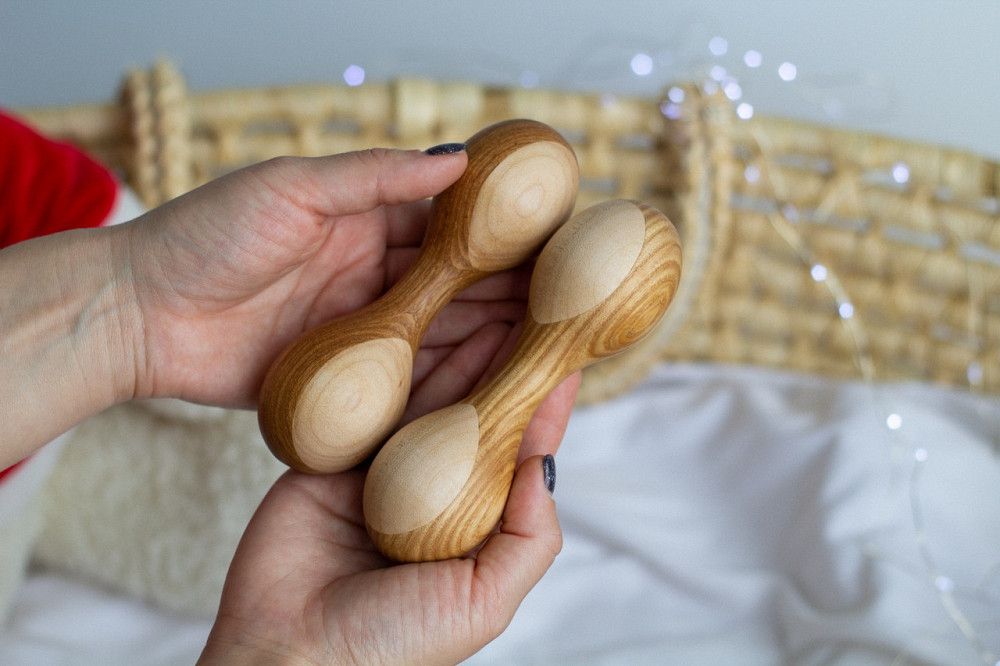 Дерев'яне дитяче брязкальце «гантеля» WooolyWool Київ - фото 5