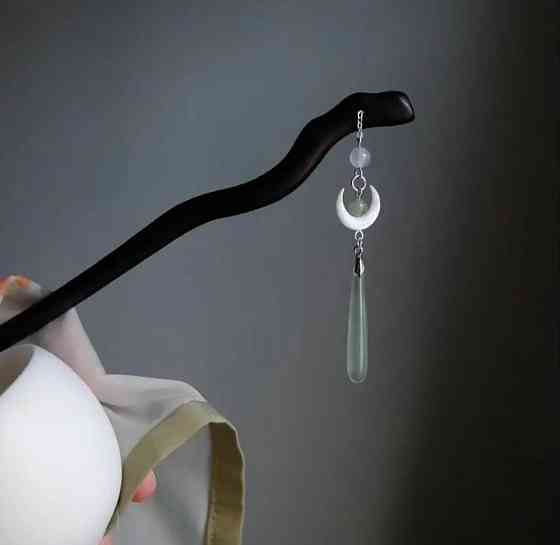 Деревянная заколка для волос в китайском стиле с подвеской Луна и хрусталь Киев