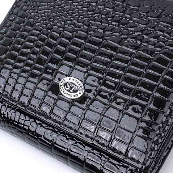 Компактний жіночий гаманець з натуральної лакованої шкіри ST Leather 22688 Чорний Київ