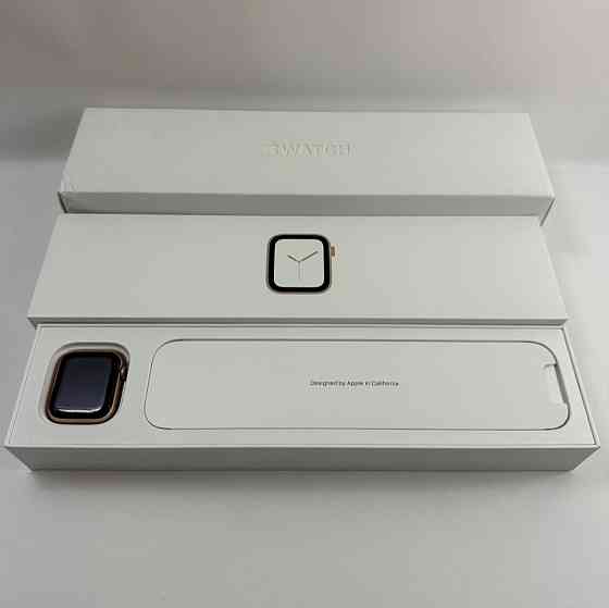 Apple Watch 4 40mm Gold. Киев