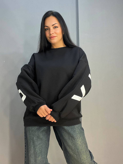 Свитшот женский DAVRAS 8175 оверсайз удлиненная надпись на спине BLACKELY утепленный флис one size черный, черный, one size Киев - изображение 1