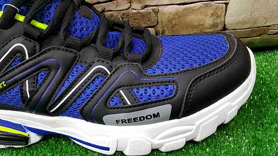Мужские кроссовки  BaaS Freedom Киев