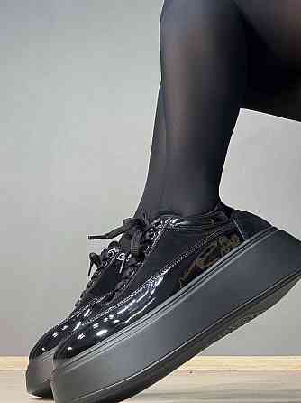 Кеды женские Hengji 536-9 комбинированные из замши и лаковой кожи на платформе черные, 39, 25 см Киев