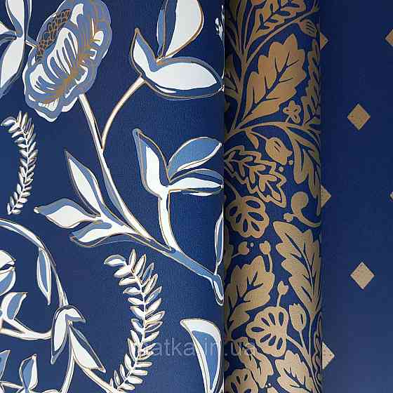 Шпалери вінілові на флізелін Caselio Mystery 0.53х10 м дитячі яскраві квіти листя білі блакитні на синьому тлі Київ