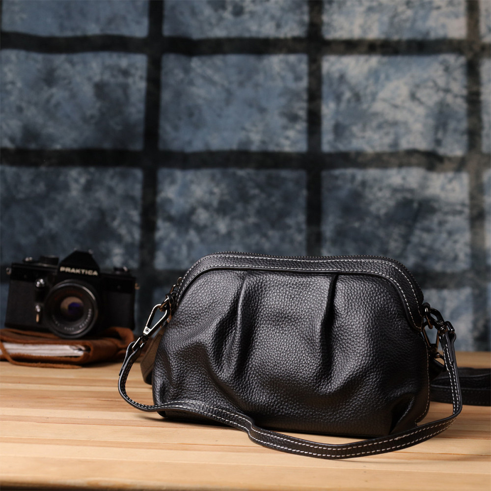 Жіноча сумка з м'якої натуральної шкіри з акцентом на драпірування Vintage 22896 Чорний Київ - фото 8