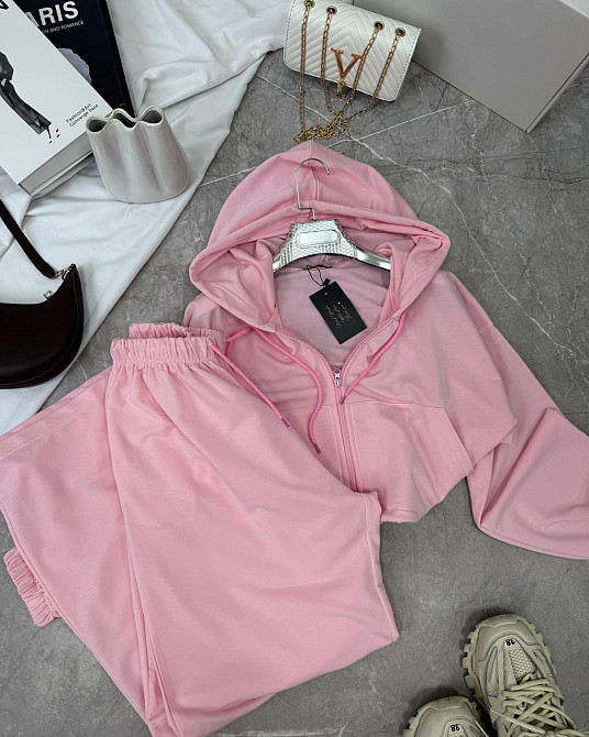 Женский практичный костюм с укороченной кофтой с капюшоном на молнии и свободных брюк палаццо двунитка Одесса - изображение 2