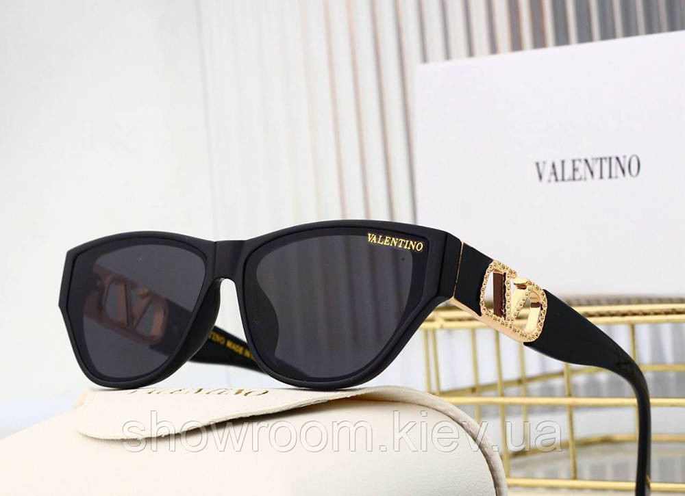 Женские солнцезащитные очки Valentino (22051) black Киев - изображение 1