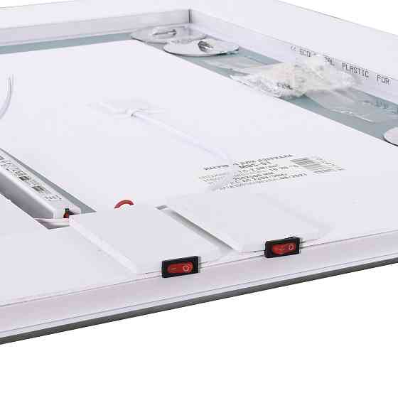 Дзеркало UNIO MRR-01 SQR-AA-H 600 x 800 mm LED FL з підігрівом Тернопіль