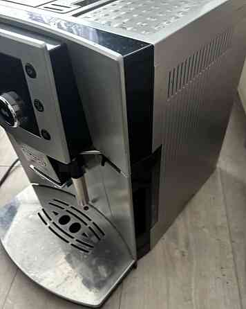 Кофемашина Delonghi Perfecta. Киев