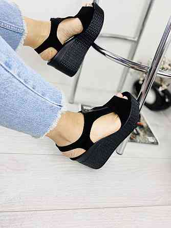 Injers Босоніжки жіночі INJERS 423 чорні (літо, замша натуральна) (970) Коломыя