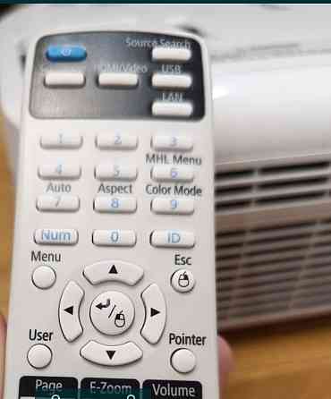 Проєктор Full HD Epson EB-2247U Київ