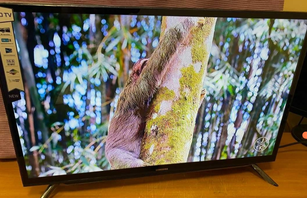 Телевизор; Samsung 45