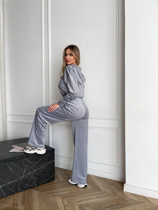 Стильний жіночий теплий велюровий костюм Сірий, 46/48 Одеса - фото 4