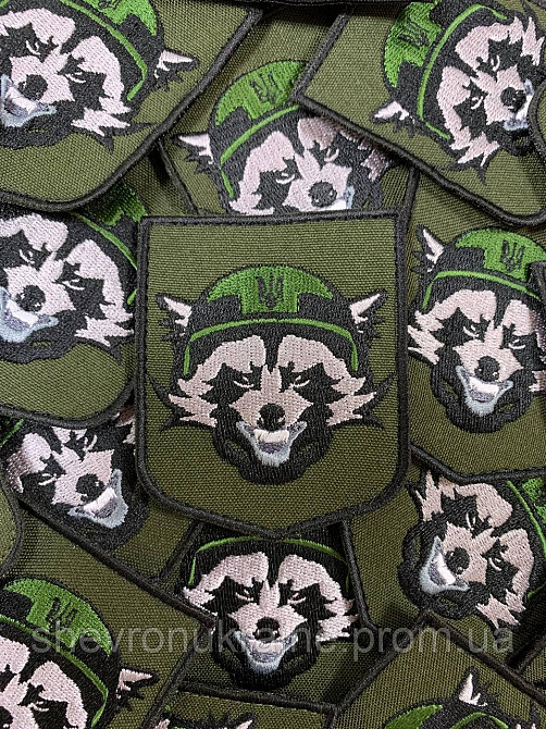 Шеврон Херсонський єнот (Форма щит. Фон олива) Розмір 8x6.5см Київ - фото 3