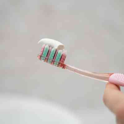 Зубна щітка Fesco Ultra Multi Brush Soft Рожева (4820204702090) Вінниця