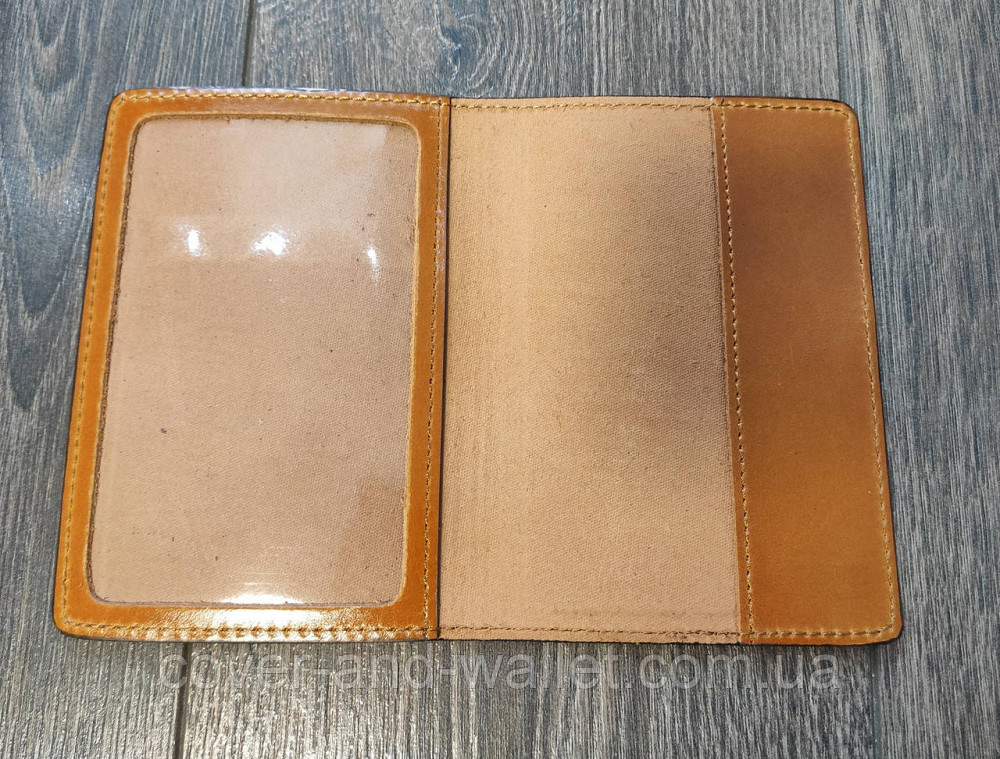 Шкіряна обкладинка на закордонний паспорт жовтого кольору з прозорим вікном PS Leather Київ - фото 5
