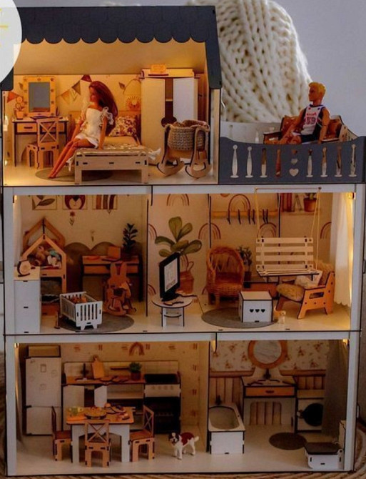 Кукольный дом с освещением Кукольной Домик + подарок мебель Барбы. Киев - изображение 4