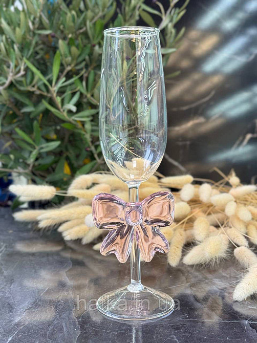 Келих для шампанського "Рожевий бант" 250 мл ручна мийка 8030-483 прозорий для дому та ресторану Київ - фото 1