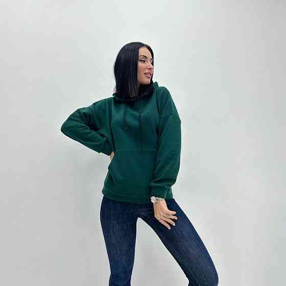 Однотонный батник с капюшоном 