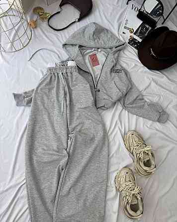 Жіночий стильний прогулянковий костюм з резинкою на штанах двунитка Одеса