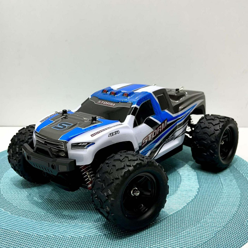 Машина на радіокеруванні акуммулятор 7.4 V USB-кабель пульт протиударний корпус гумові шини (HS 18301/302 Чернігів - фото 3