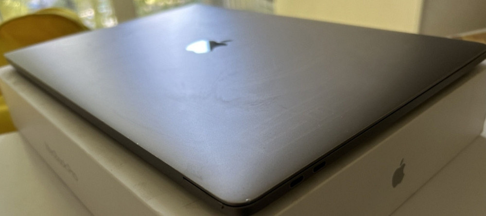 Ноутбук MacBook Pro 15" Retina (2019p.) i7 16/512Gb. Київ - фото 2