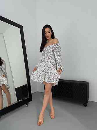 Жіноче святкове принтоване плаття із софту Білий Одеса