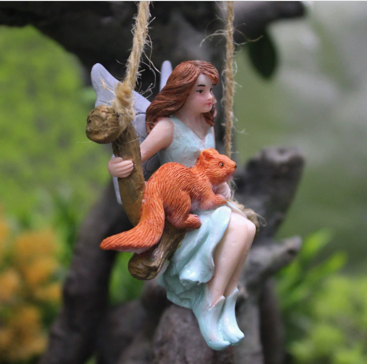 Фигурка Эльфа с белкой на качели 8.2 х 6.1 х 3.5 см Полистоун. Для мини-сада и флорариума Одесса - изображение 3