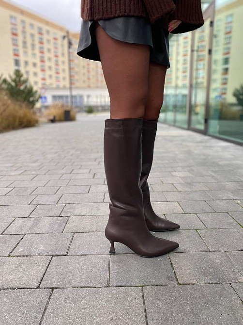 Чоботи жіночі демісезонні весна-осінь на низькому каблуці 6058 шоколадні з натуральної шкіри р. Коломия - фото 8