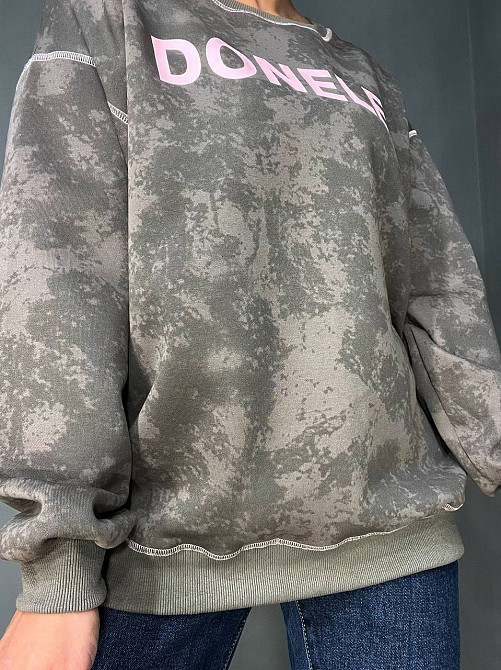 Свитшот женский Joy one 1732 удлиненный оверсайз вареный тай-дай с надписью DONELES one size, шоколад, one size Киев - изображение 17