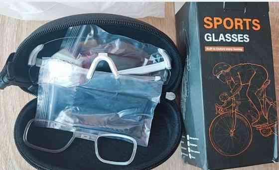 Очки для вело спорта в кейсе,белая рамка. Харьков