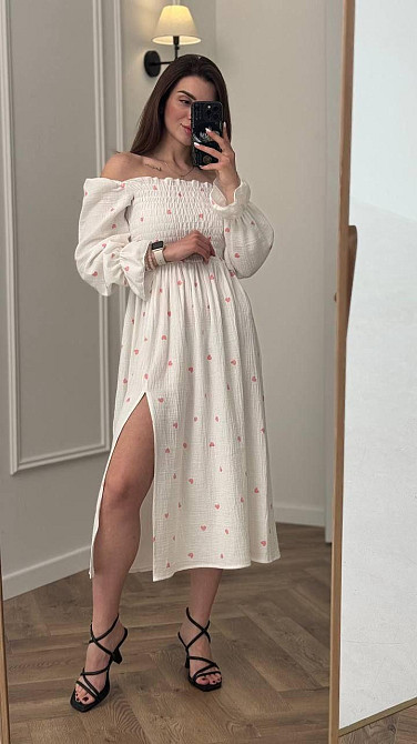 Жіноча сукня міді з відкритими плечима з мусліну Рожеві серця XL/2XL Харків - фото 1