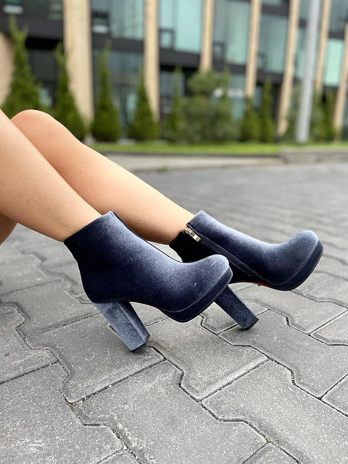 Жіночі черевики STILLETA сірі велюрові на підборах 11 см (D1866-A5070-2 3417) Коломия - фото 7