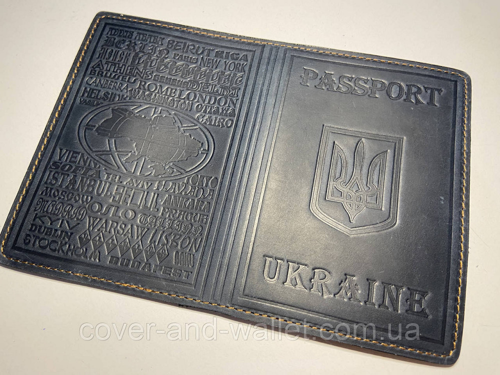 Шкіряна обкладинка на паспорт із гербом України синього кольору ST Leather Київ - фото 7