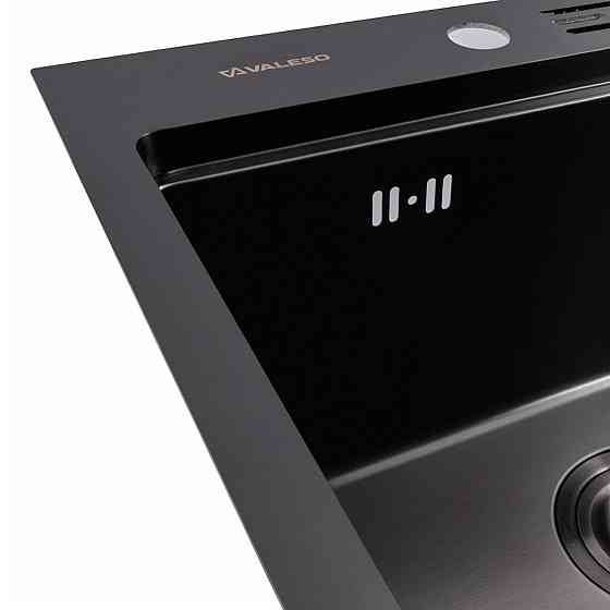 VALESO Кухонна мийка 50*50 PVD чорна VALESO Handmade з підставкою для ножів (сифон круглий, 3,0 Киев